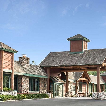 Quality Inn Rhinelander Екстер'єр фото