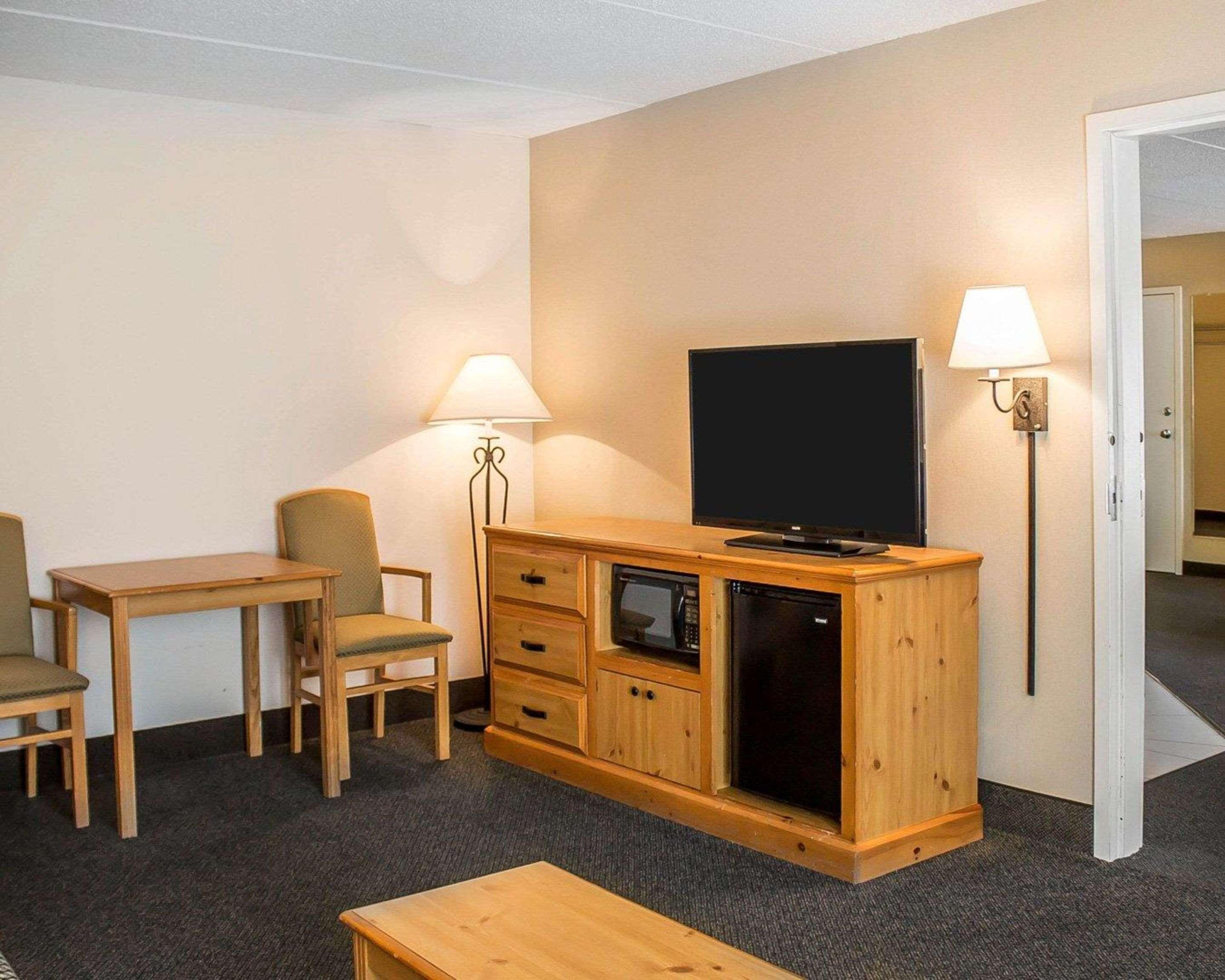 Quality Inn Rhinelander Екстер'єр фото