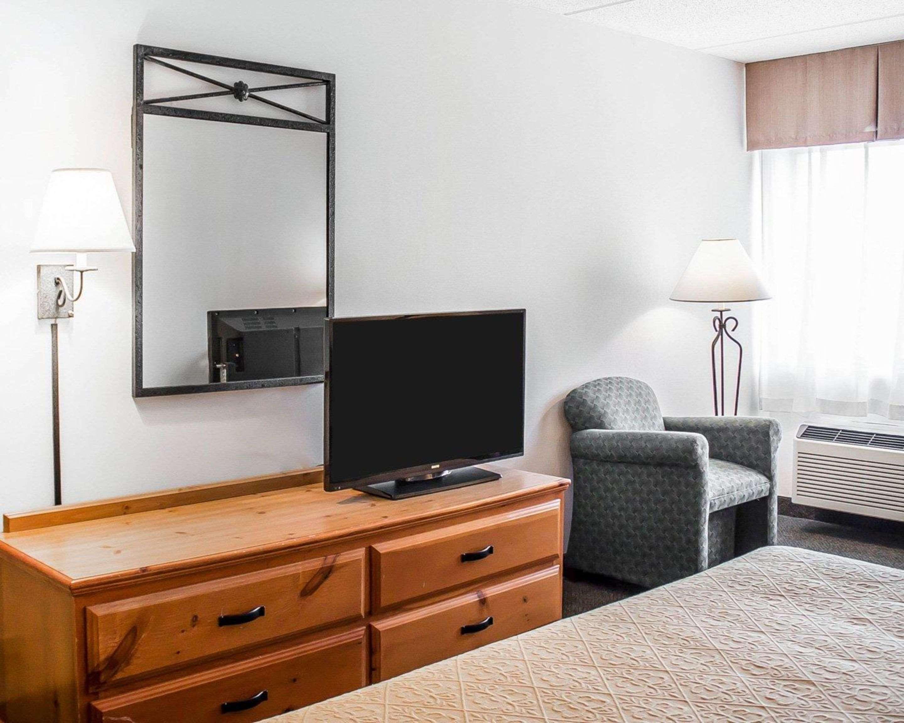 Quality Inn Rhinelander Екстер'єр фото