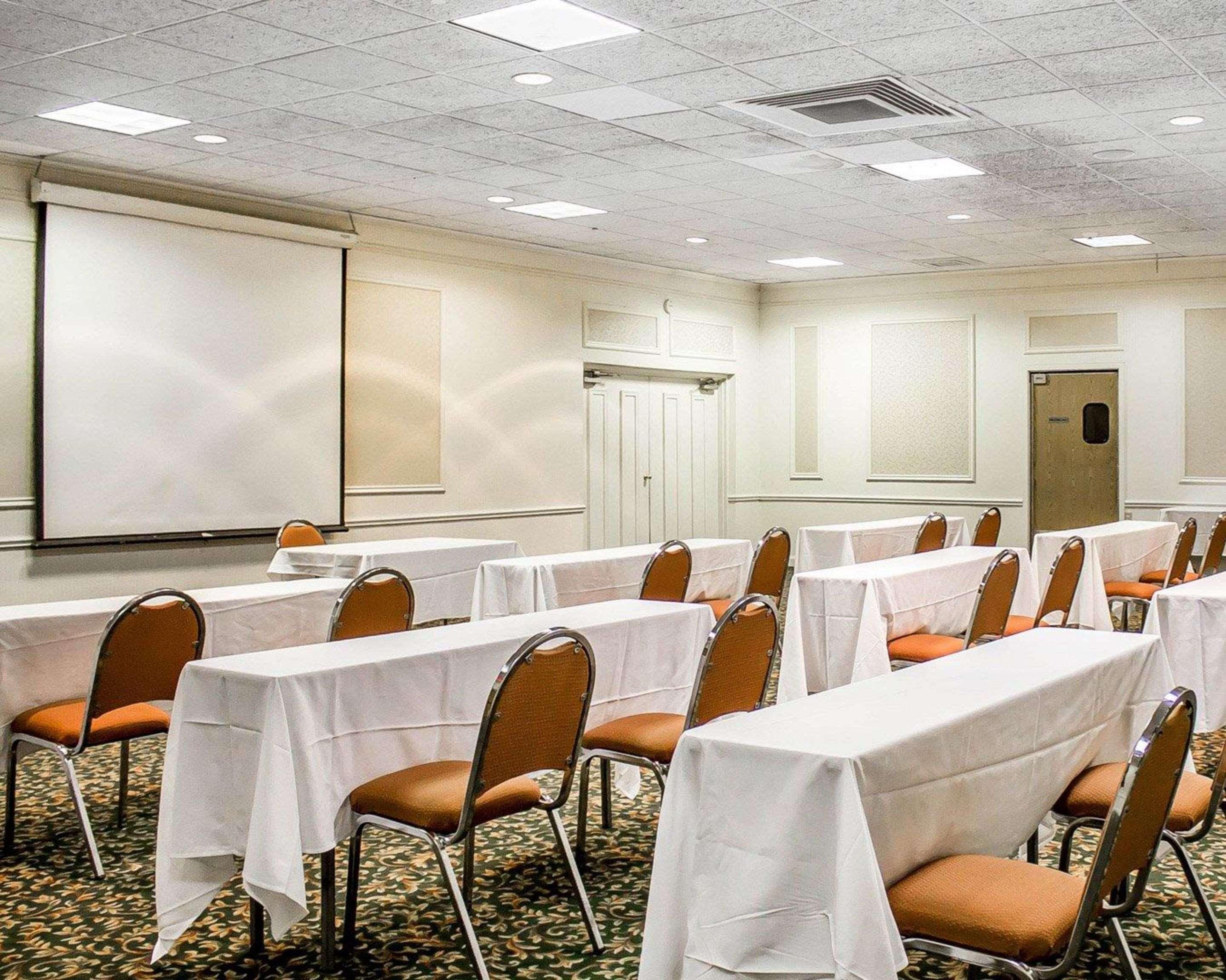 Quality Inn Rhinelander Екстер'єр фото