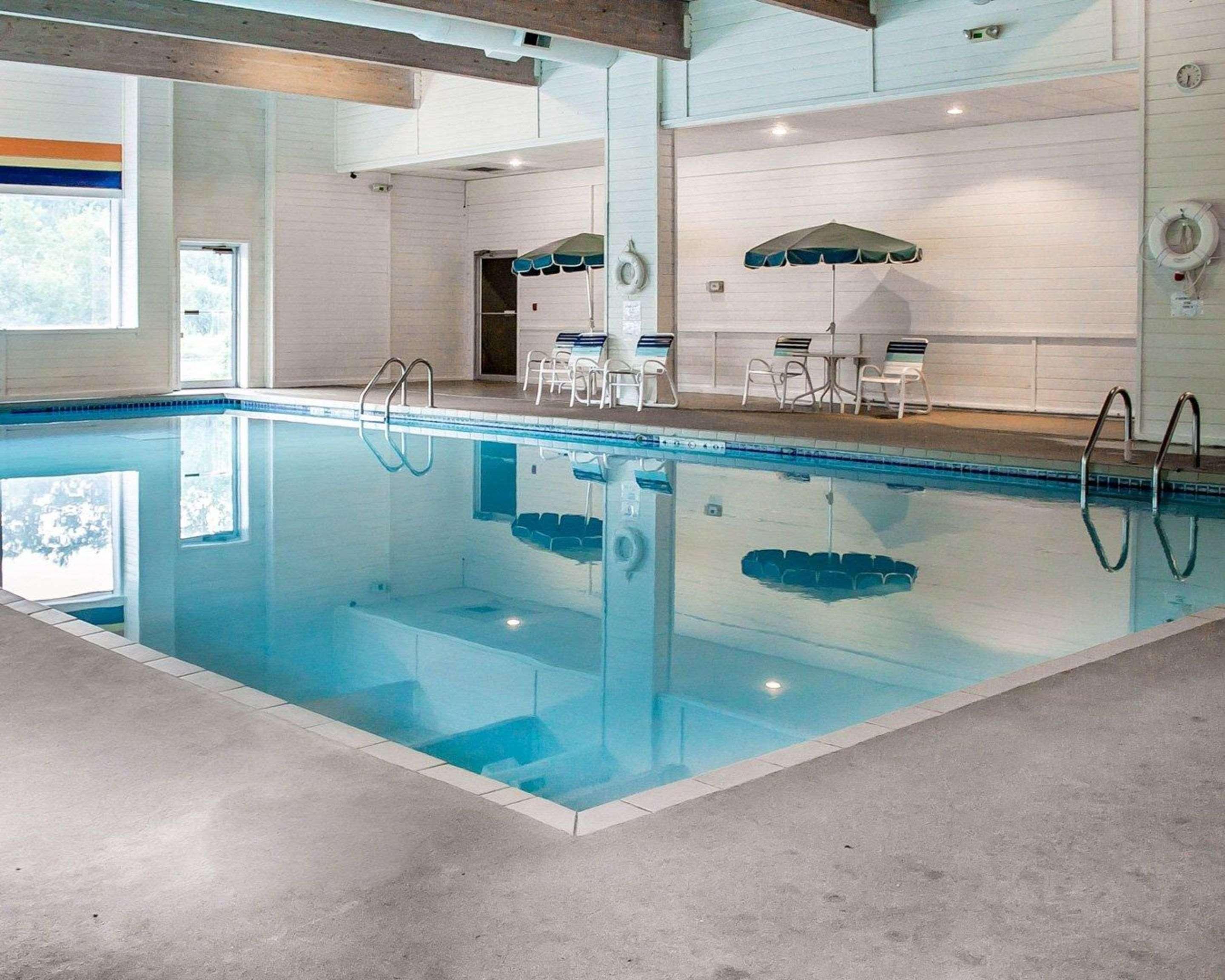 Quality Inn Rhinelander Екстер'єр фото
