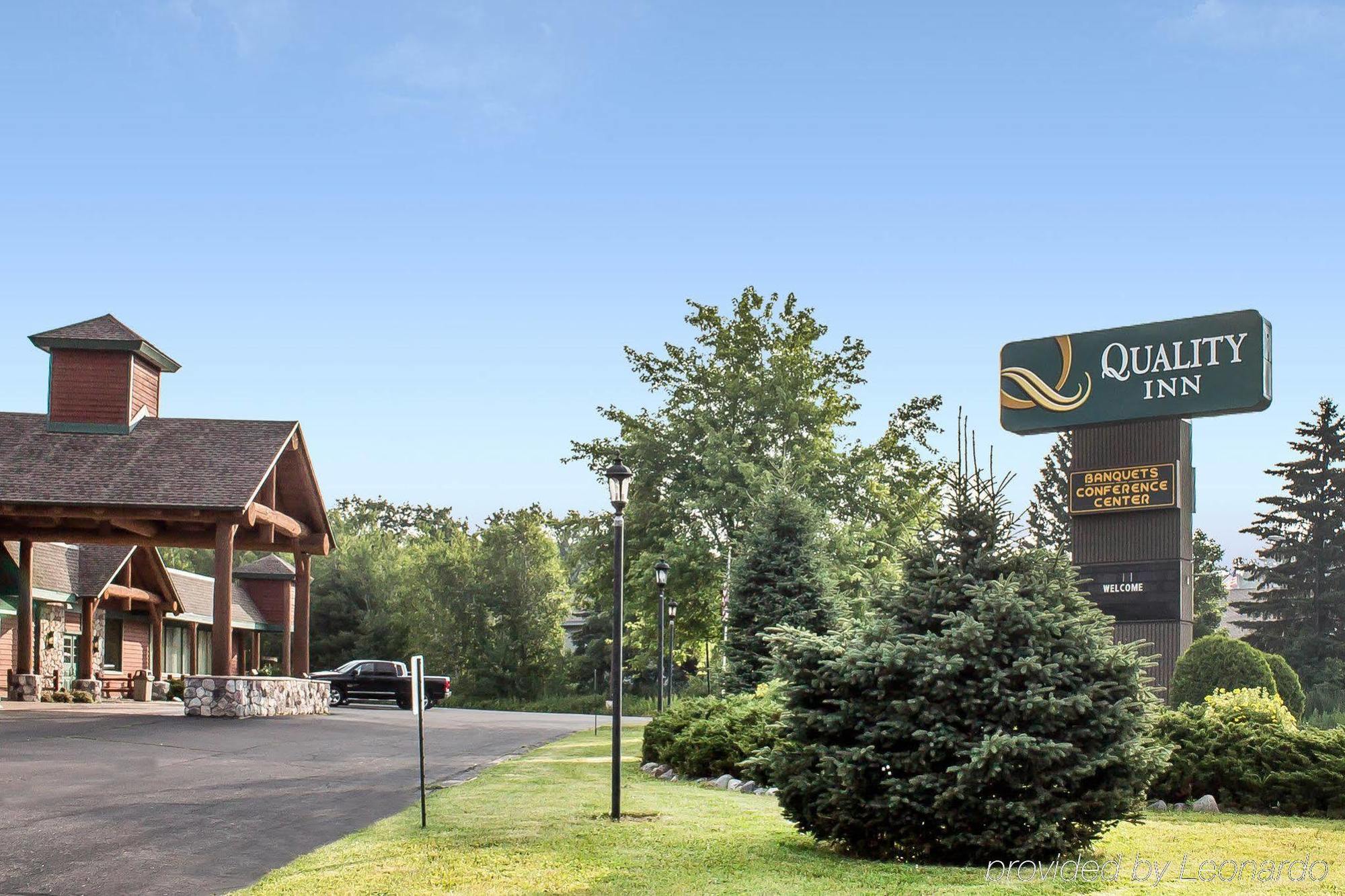 Quality Inn Rhinelander Екстер'єр фото