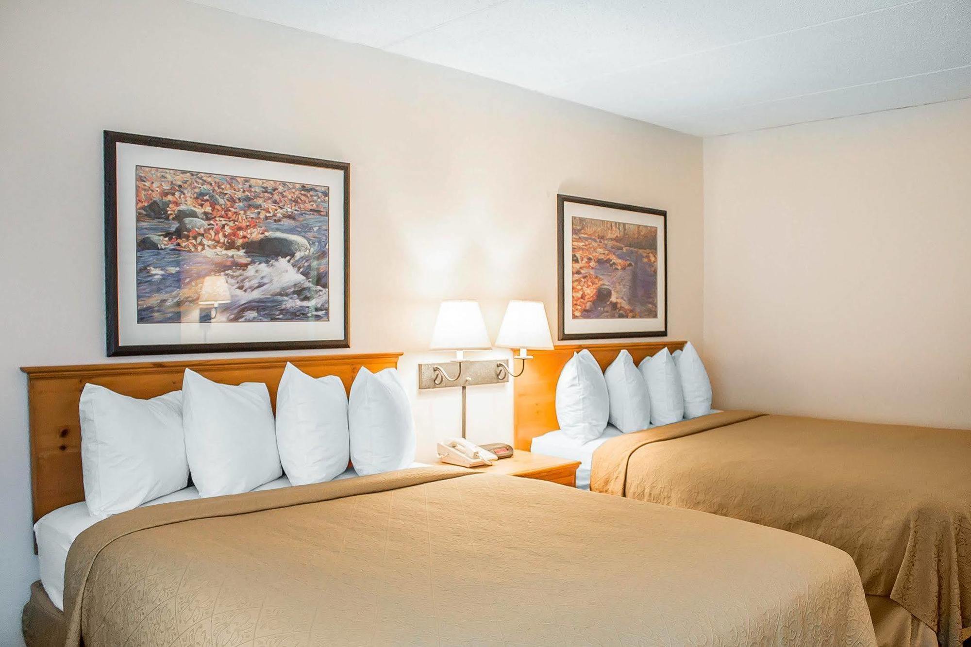 Quality Inn Rhinelander Екстер'єр фото